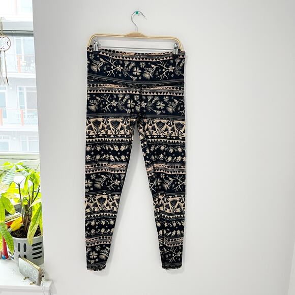 Teeki Moon Floral Black & Yellow Print Hot Pant Leggings Size Large - Picture 1 of 4